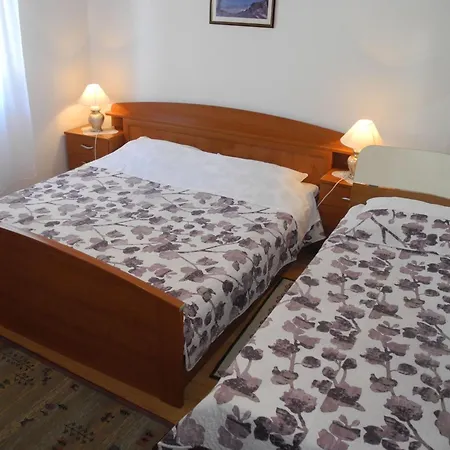 In Mit Terrasse Und Grill By Interhome Apartament Crikvenica