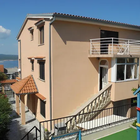 In Mit Terrasse Und Grill By Interhome Apartament *
