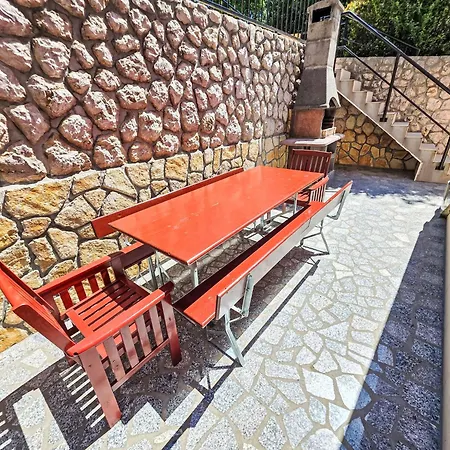 In Mit Terrasse Und Grill By Interhome * ツリクヴェニツァ